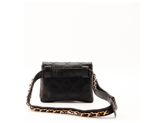 Chanel Gürteltasche aus gestepptem Leder in Schwarz - Ansicht 3
