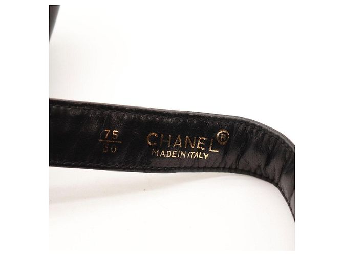 Chanel Gürteltasche aus gestepptem Leder in Schwarz - Ansicht 9