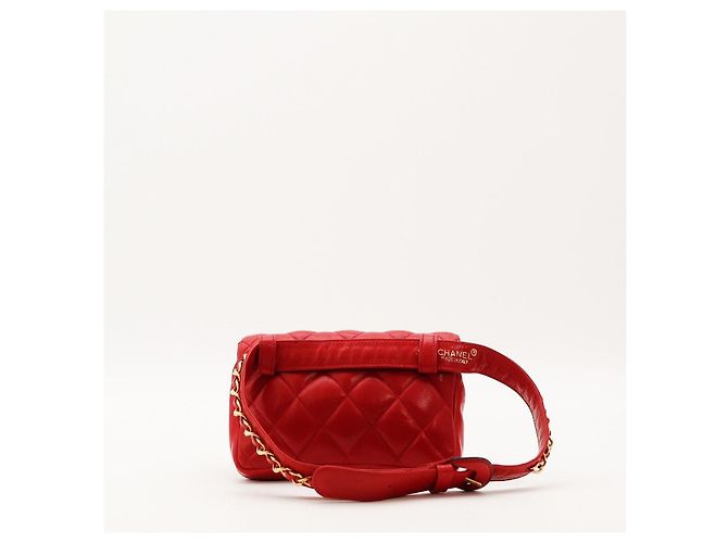Chanel Gürteltasche aus rotem Steppleder - Ansicht 3