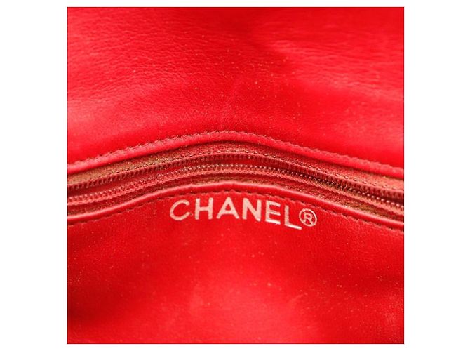 Chanel Gürteltasche aus rotem Steppleder - Ansicht 9