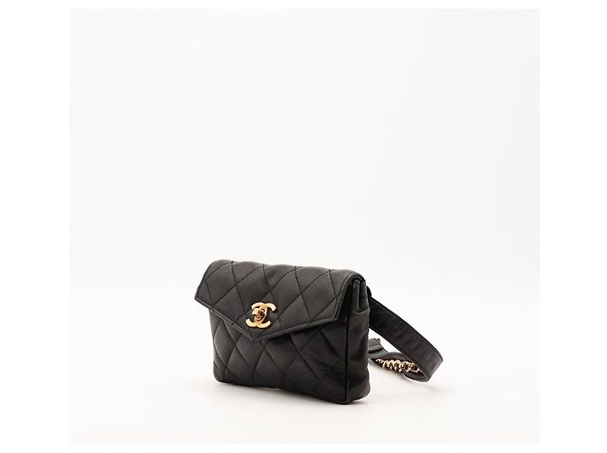 Borsa cintura Chanel in pelle matelassé nera - vista 2