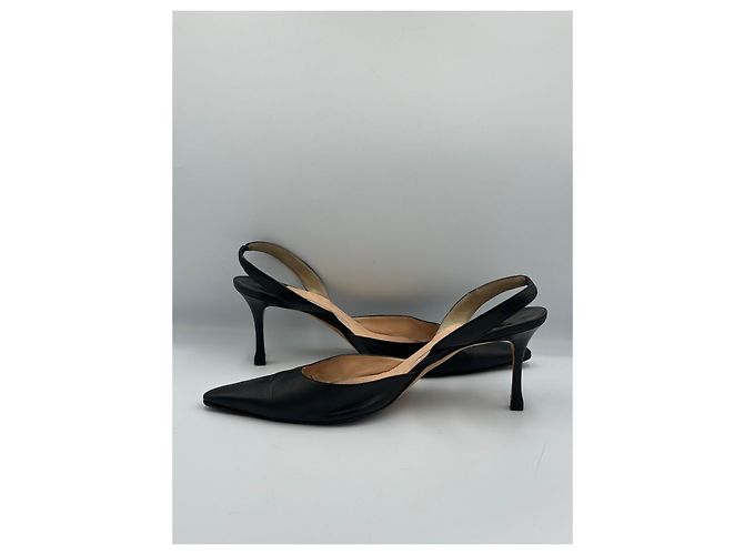 Manolo Blahnik Décolleté Slingback in Pelle Nera - vista 7