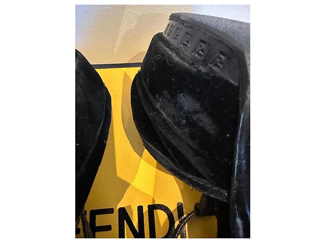 Fendi Sandali zeppa in velluto nero - vista 2