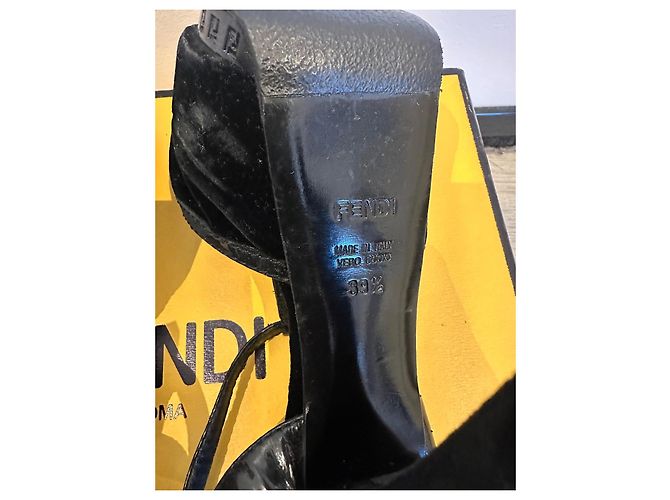 Fendi Sandali zeppa in velluto nero - vista 3