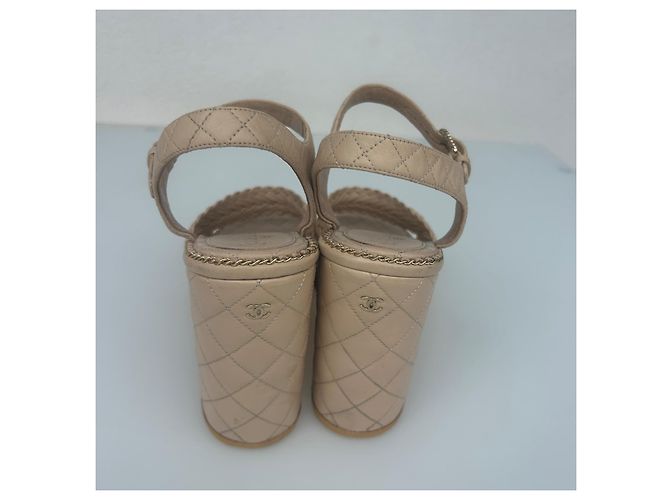 Sandali wedge in pelle beige da donna Chanel - vista 2