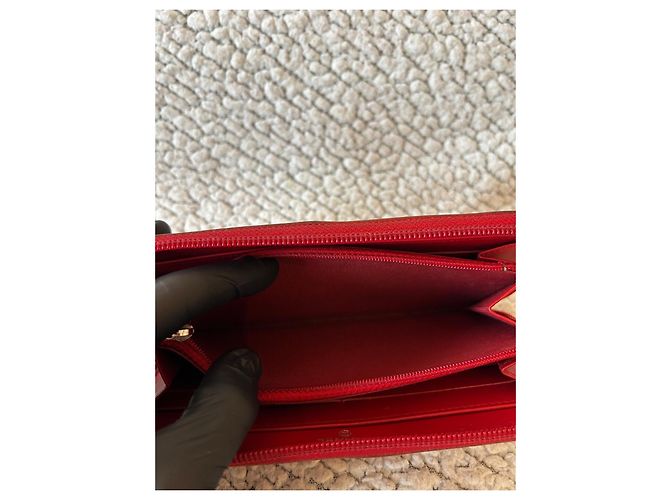 Chanel portafoglio in pelle caviar rossa con zip - vista 7