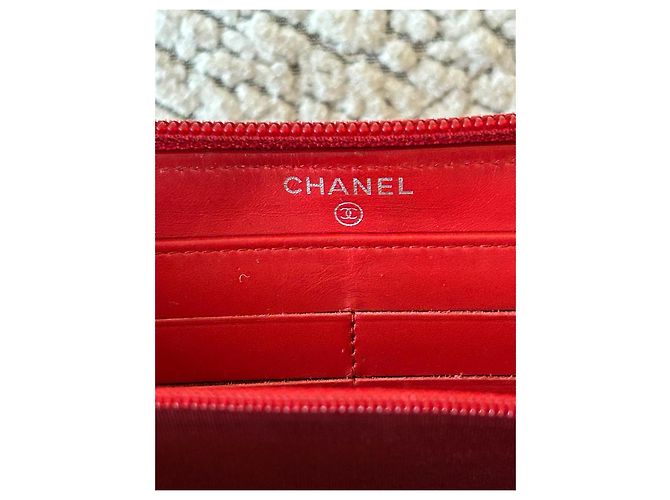 Chanel portafoglio in pelle caviar rossa con zip - vista 9