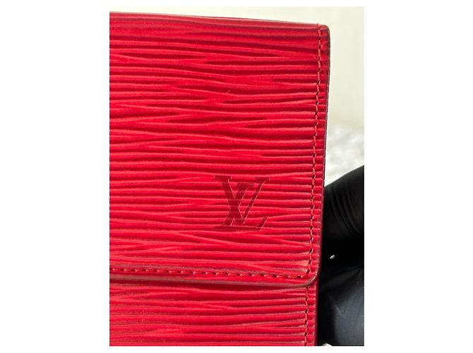 Cartera Louis Vuitton Epi Roja - vista 2