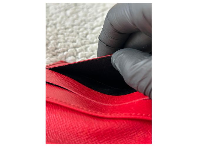 Cartera Louis Vuitton Epi Roja - vista 9