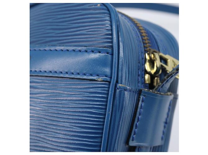 LOUIS VUITTON Epi June Feuille Shoulder Bag Blue M52155 LV - vista 9