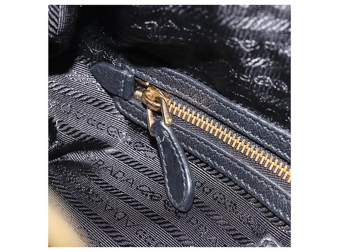 PRADA Shoulder Bag Vittero Dino Leather Black Gold - vista 23