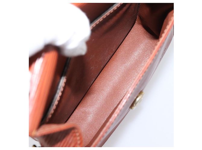 Saint-Cloud LOUIS VUITTON Epi Saint Cloud PM Shoulder Bag Brown M52213 LV - vista 10
