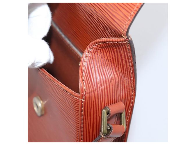 Saint-Cloud LOUIS VUITTON Epi Saint Cloud PM Shoulder Bag Brown M52213 LV - vista 21