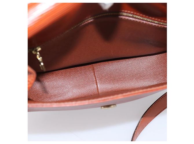 Saint-Cloud LOUIS VUITTON Epi Saint Cloud GM Shoulder Bag Brown M52193 LV - vista 9