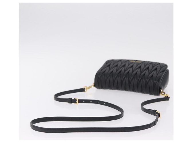 Miu Miu Matelasse Shoulder Bag Leather Black Gold - vista 8