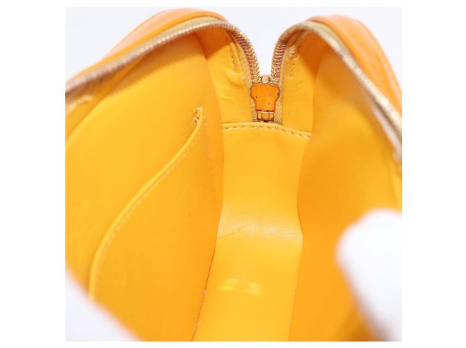 LOUIS VUITTON Monogram Vernis Christy MM Shoulder Bag Jaune M91108 - vista 24