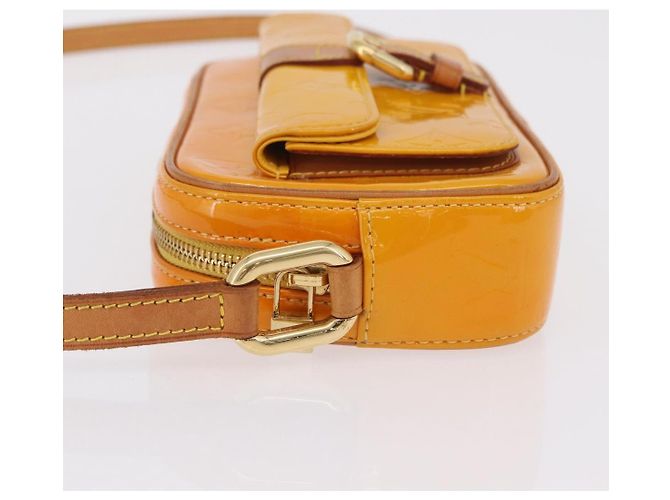 LOUIS VUITTON Monogram Vernis Christy MM Shoulder Bag Jaune M91108 - vista 4