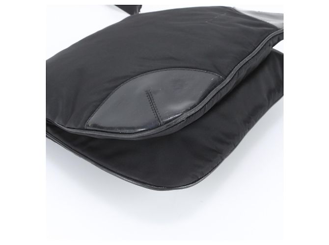 Sac à épaule Prada en nylon Tessuto avec logo triangle en cuir - vue 4
