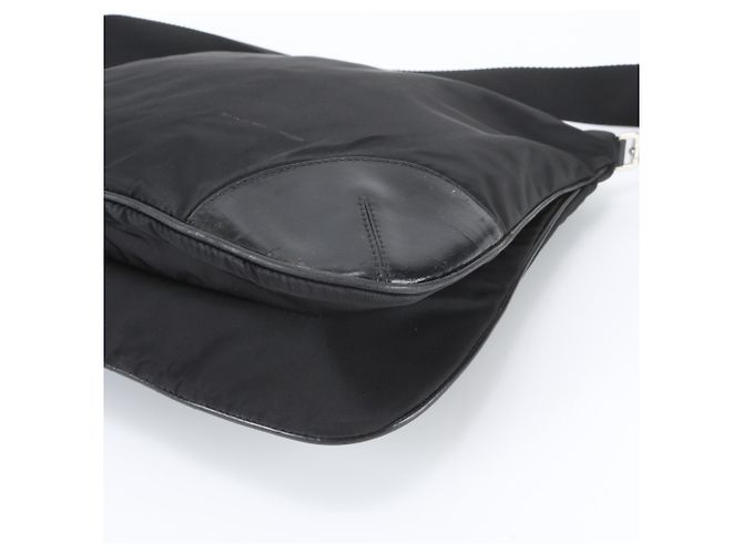 Sac à épaule Prada en nylon Tessuto avec logo triangle en cuir - vue 5