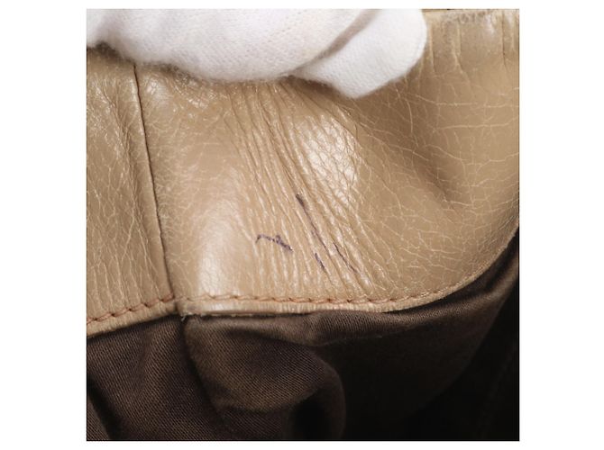 Miu Miu Matelassé Shopper aus gerafftem Leder - Ansicht 9