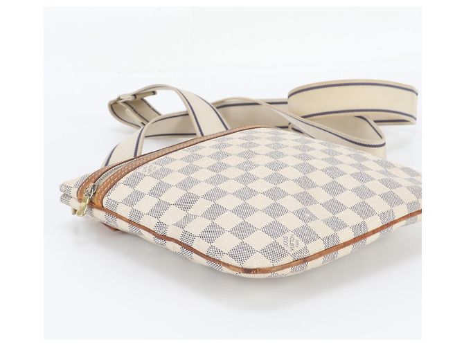 Louis Vuitton Damier Azur Pochette Bosphore Shoulder Bag - vista 5