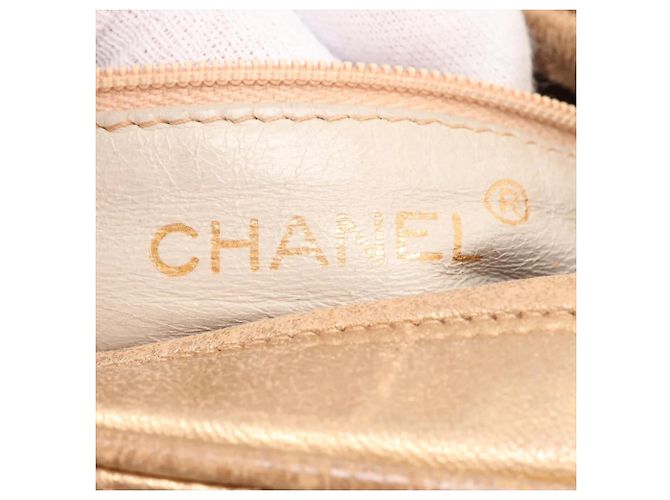 Borsa a tracolla in pelle Matelassé con catena Chanel - vista 14