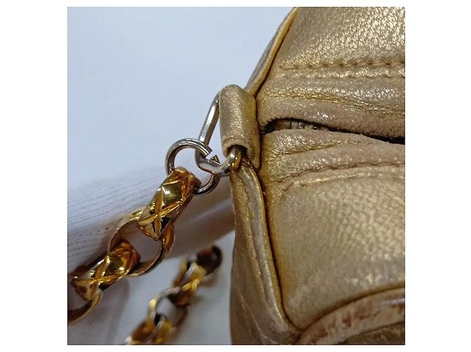 Borsa a tracolla in pelle Matelassé con catena Chanel - vista 9