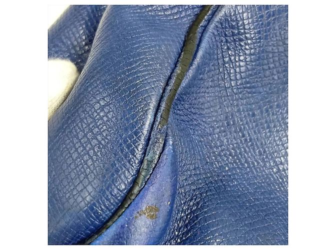 Borsa Louis Vuitton Taiga Outdoor Messenger PM - vista 12