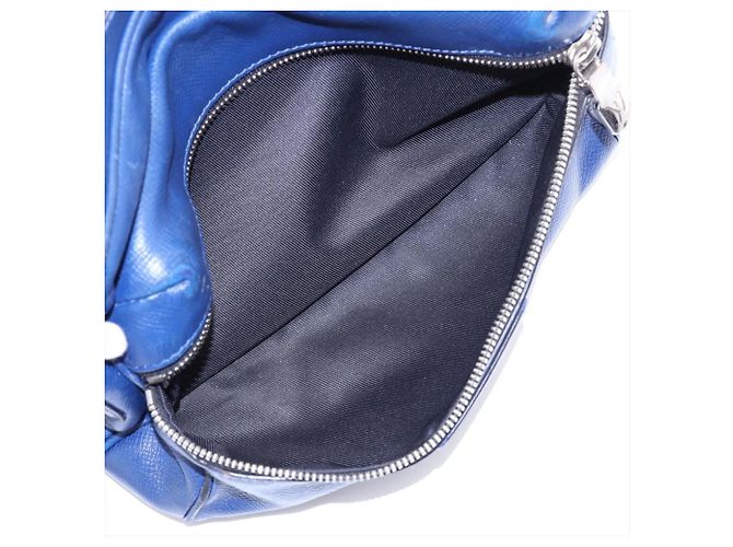 Borsa Louis Vuitton Taiga Outdoor Messenger PM - vista 8