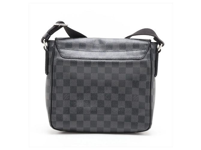 Borsa a tracolla Louis Vuitton Damier Graphite District PM - vista 2