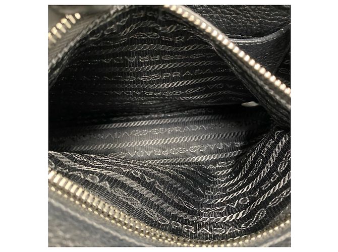 Borsa a tracolla in pelle con logo Prada impresso - vista 9
