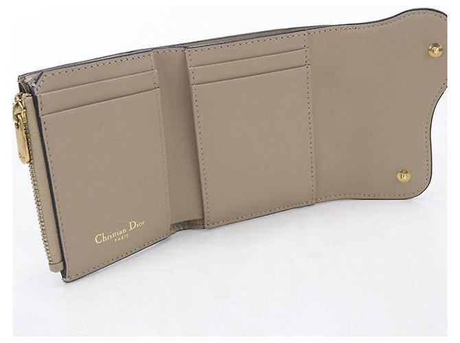 Cartera tri-fold Christian Dior en Beige - vista 3