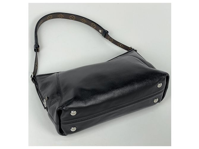 Borsa a tracolla Louis Vuitton Carryall EW - vista 2