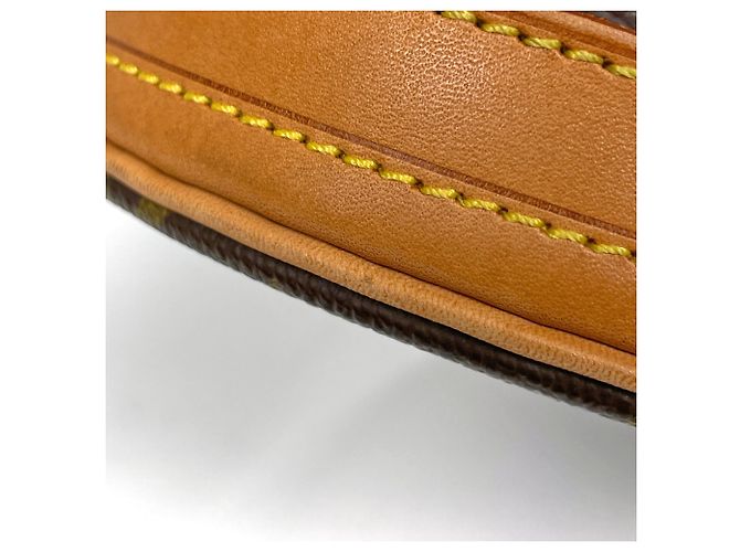 Borsa Tote Louis Vuitton Petite Bucket PM - vista 3