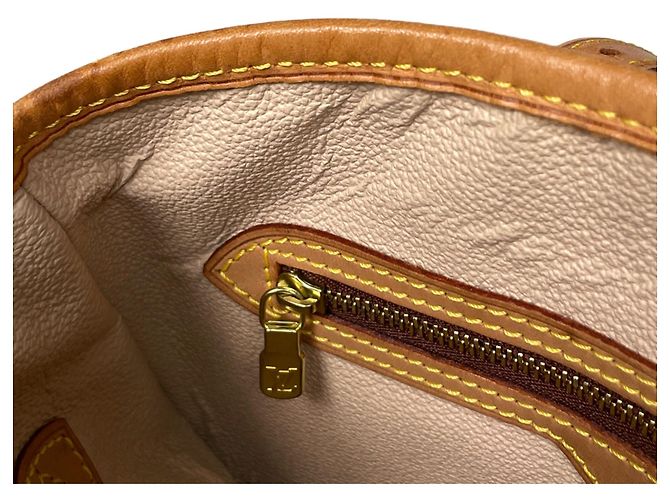 Borsa Tote Louis Vuitton Petite Bucket PM - vista 7