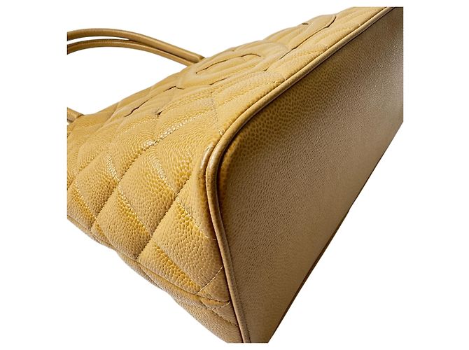Borsa Tote Chanel Reissue in pelle Caviar Matelassé - vista 11