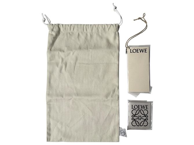 Borsa a tracolla mini Loewe Anagram Square Pocket - vista 15