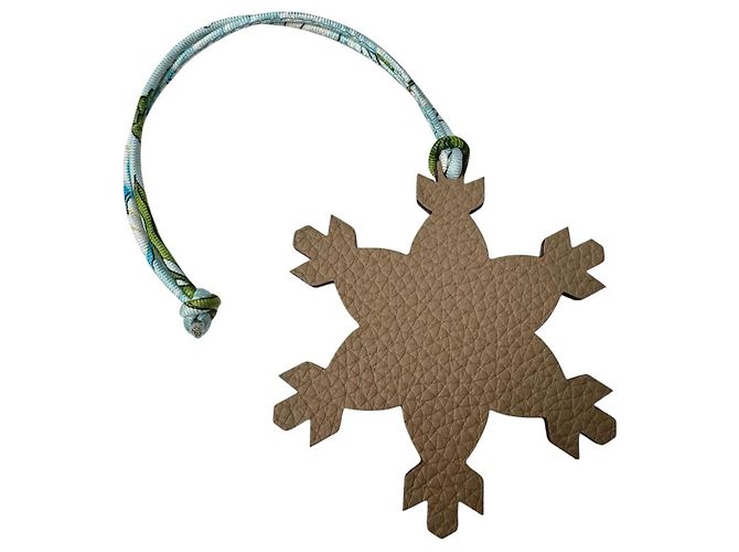 Charm Hermès Petit H Fiocco di Neve Marrone Pelle e Seta - vista 2