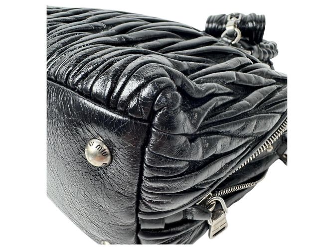 Borsa Miu Miu Matelassé Shine Leather - vista 17