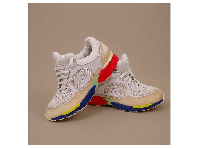 Sneakers Chanel in pelle e camoscio multicolore - vista 3