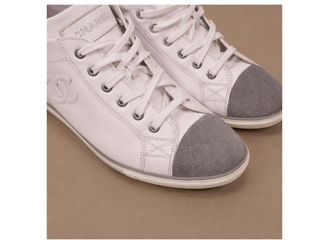 Chanel Sneakers mid-top in pelle bianca - vista 10