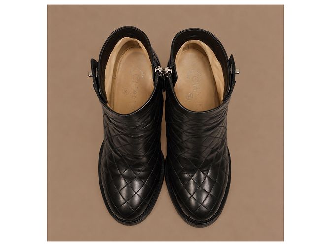 Botines Chanel Multi CC Cuero Acolchado - vista 11