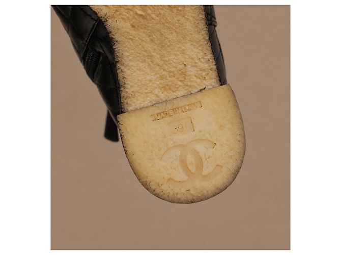 Botines Chanel Multi CC Cuero Acolchado - vista 17