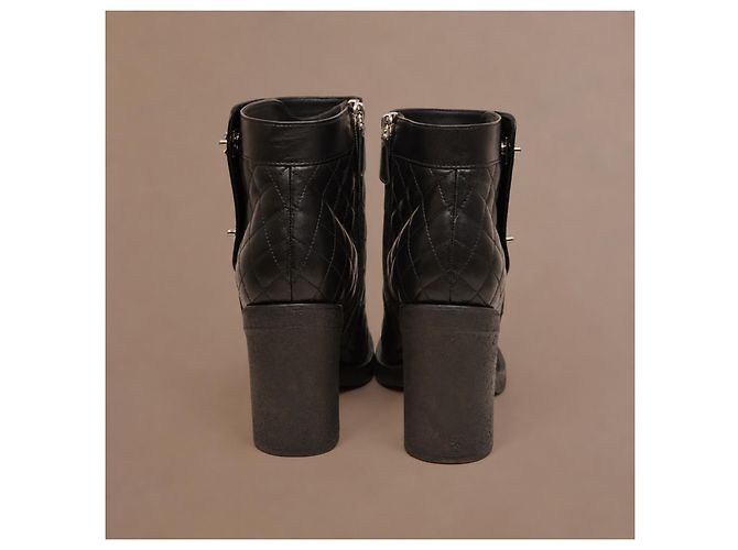 Botines Chanel Multi CC Cuero Acolchado - vista 8