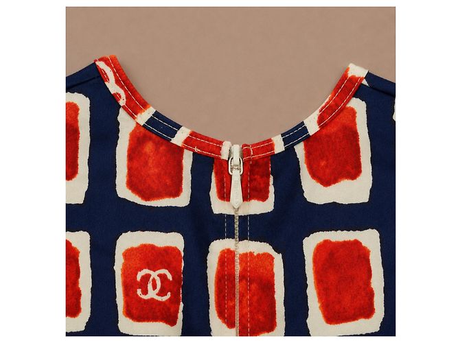 Top sin mangas Chanel Runway con logo CC - vista 10