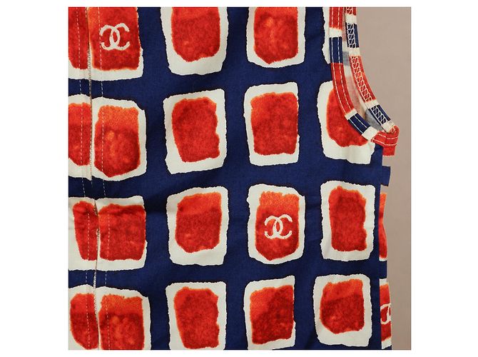Top sin mangas Chanel Runway con logo CC - vista 6
