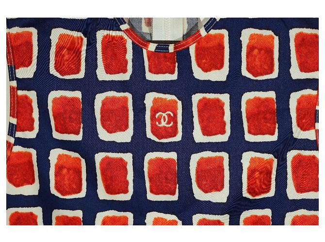 Top sin mangas Chanel Runway con logo CC - vista 9