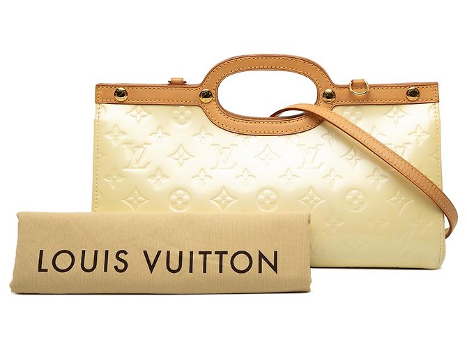Louis Vuitton Yellow Monogram Vernis Roxbury Drive - vista 7