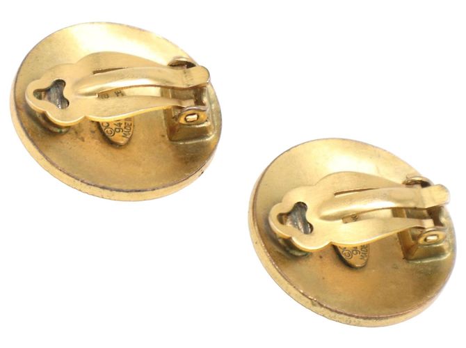 Orecchini a clip rotondi Chanel Gold CC placcati oro e smalto - vista 2