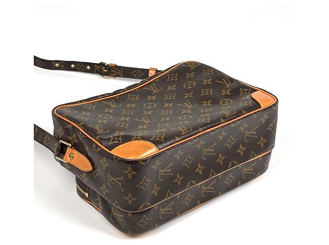 Bolsa de Ombro Louis Vuitton Nile - vista 2